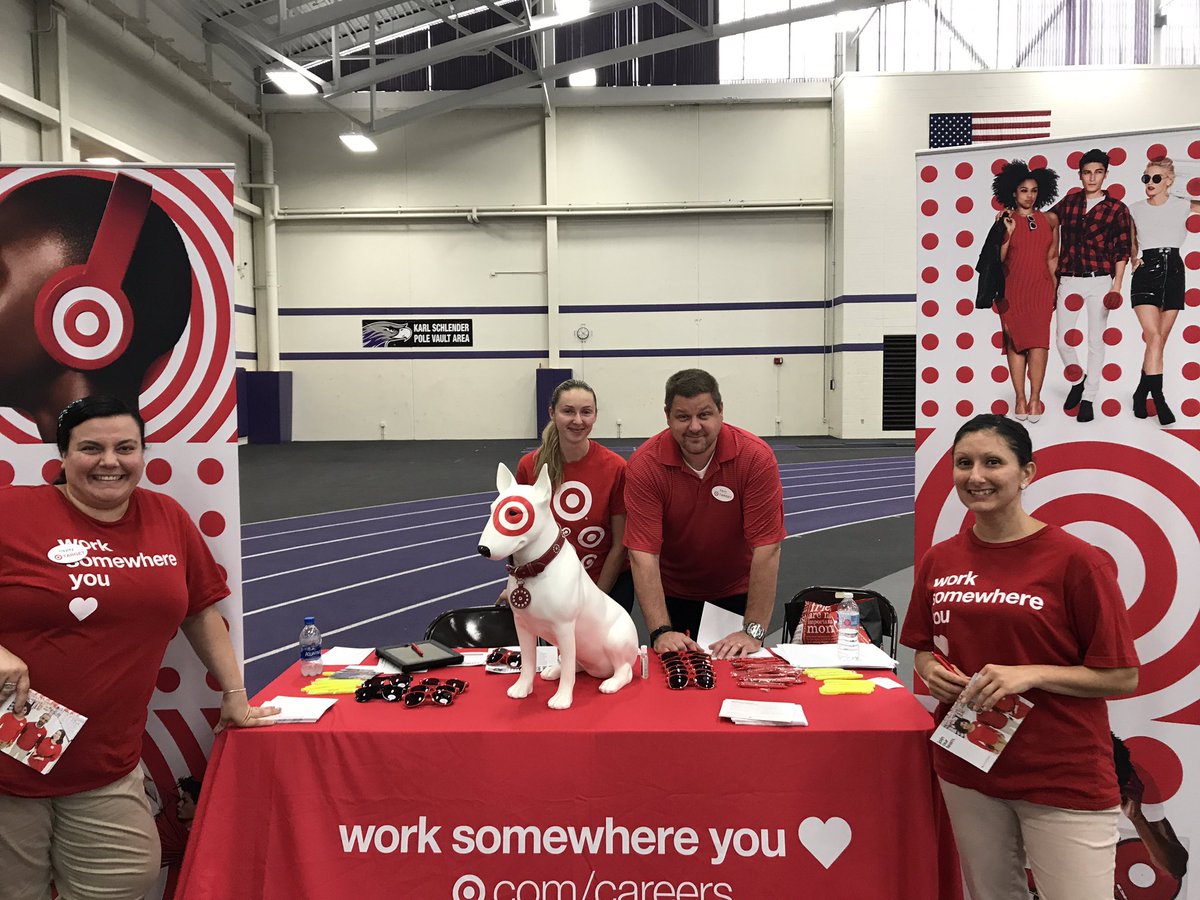 AndreaHerrald's tweet photo. Great day so far @UWWhitewater career fair! Stop by to learn about leadership opportunities #WorkSomewhereYou❤️@laren_john @rankin_logan https://t.co/Rw3TExPE2D