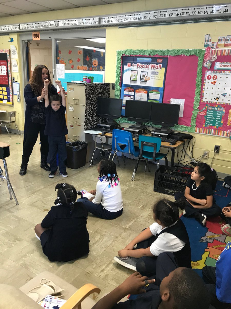 LINDENnjES4's tweet photo. Have you filled someone’s bucket today? @LPSSupt #respectweek2017 https://t.co/w2xtBKtwiS