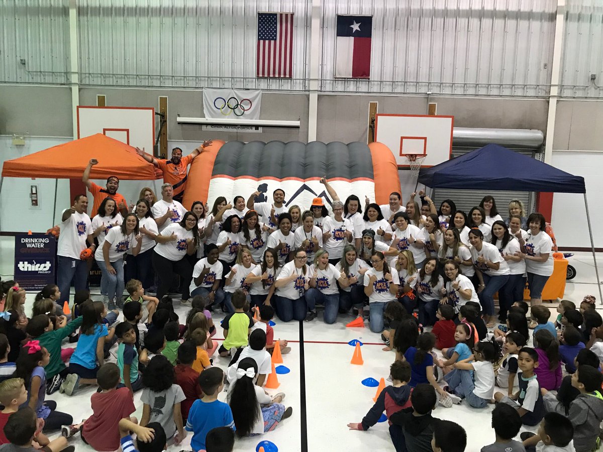 lorimshaw's tweet photo. Carson APEX Pep Rally #nisdcarson #carsoninspired https://t.co/VtqRMPBZH1