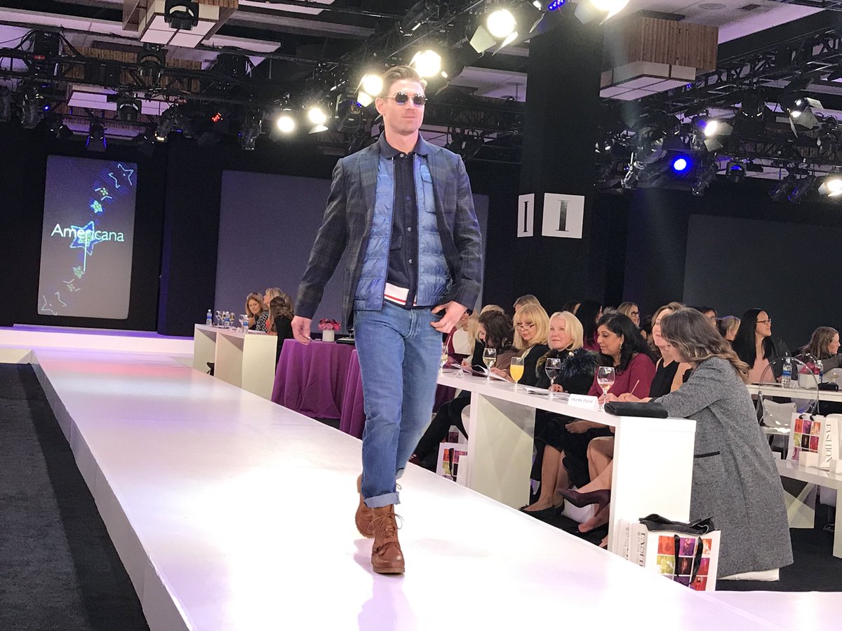 Miltiadis17's tweet photo. RT @phillipmsantos1: RT @Mapleleopard: Men’s style at Bellevue Fashion Week  @BelleCollection  #bfweek #fashionwee… https://t.co/qJVFBTKL2O