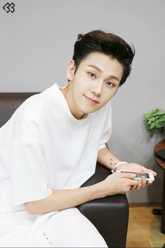 Army_For_Bts_'s tweet photo. #HAPPY_ILHOON_DAY 
 #일훈천사님_내려오신다_차대기시켜 https://t.co/Ji8IQLKwaf