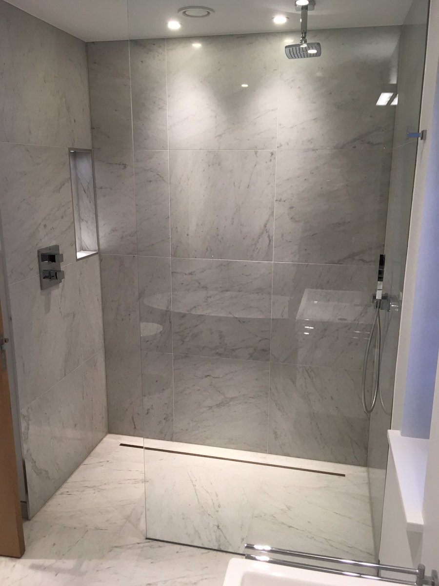 novaKamen05's tweet photo. Carrara Marble bathroom/wet room installation. Stone supplied by #Devonstone #Beltrami https://t.co/2tedZpJzD7
