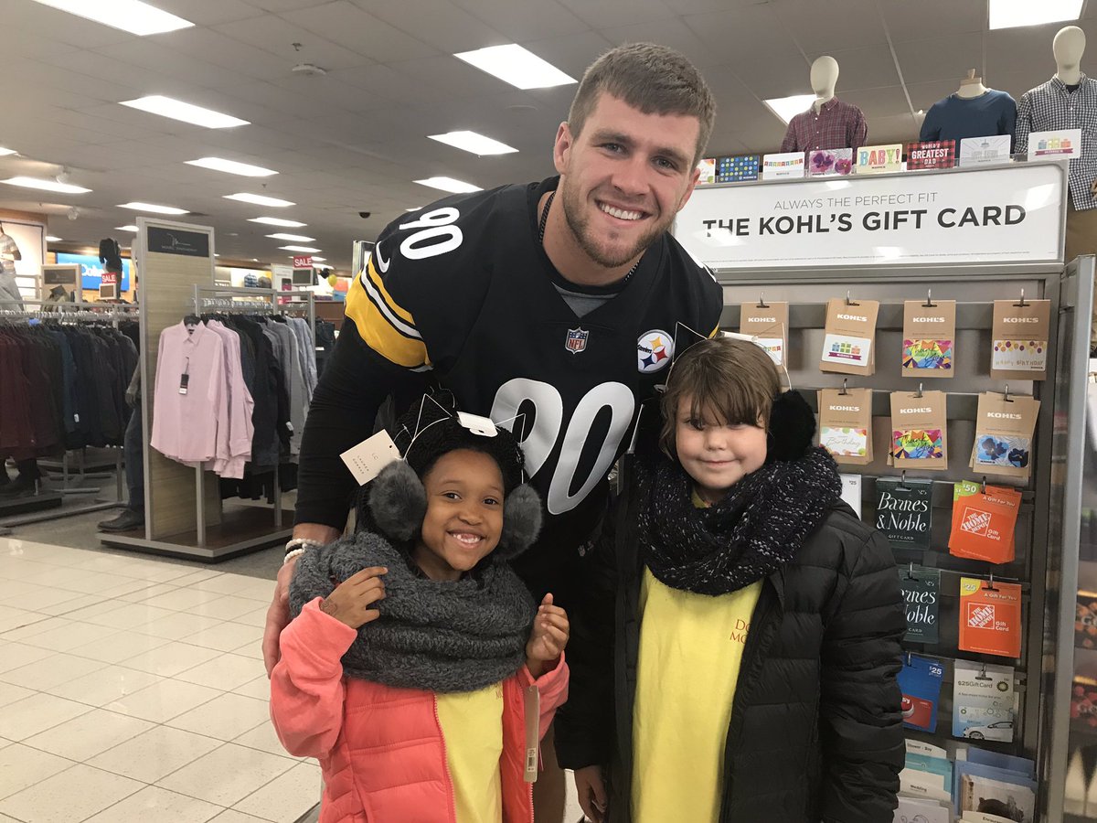 _TJWatt's tweet photo. Had A Blast Taking These Two Young Ladies Shopping Today! #ProjectBundleUp https://t.co/LlLqEOsCkz
