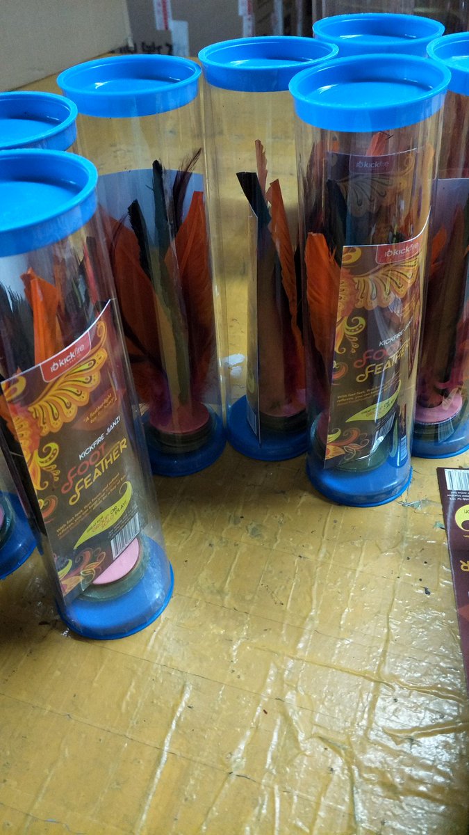 KickFireClassic's tweet photo. Our Jianzi foot feathers are in stock at our warehouse, ready to be shipped! Get yours today! https://t.co/2hQvGuxB8M