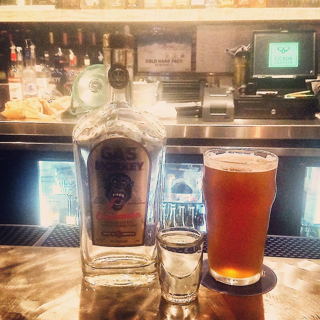 GasMNKYtequila's tweet photo. Mix and match. What do you drink your #GasMonkeyTequila with?

#Gasmonkey #Tequila #Cinnamon #GasMonkeyGarage #RichardRawlings https://t.co/k3C7uoTIDu