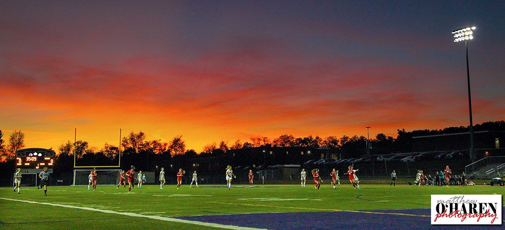 moharenphoto's tweet photo. The sun sets during the first half of the girls soccer game between Boiling Springs and Bermudian Springs #fall #sunset @South_Middleton https://t.co/6bptrcwNHd