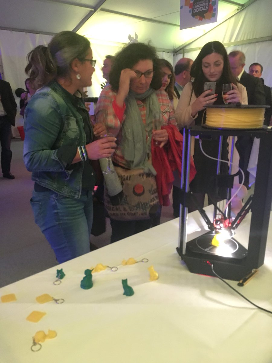 rautureaudiane's tweet photo. Soirée inauguration #innovationweek2017 à la CCI avec le savoir faire de @Gustav_by_C ! Bravo ! https://t.co/Y01LtmBTKp