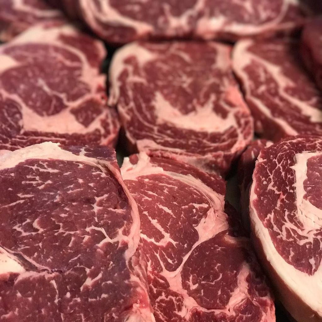 chefmikefrayne's tweet photo. Gimme those meat sweats... 45+ day aged 12 oz AAA Alberta ribeye.  With daily accompaniments $44. So good... #aird… https://t.co/4INEA4riUf https://t.co/4U9SmbdBXz