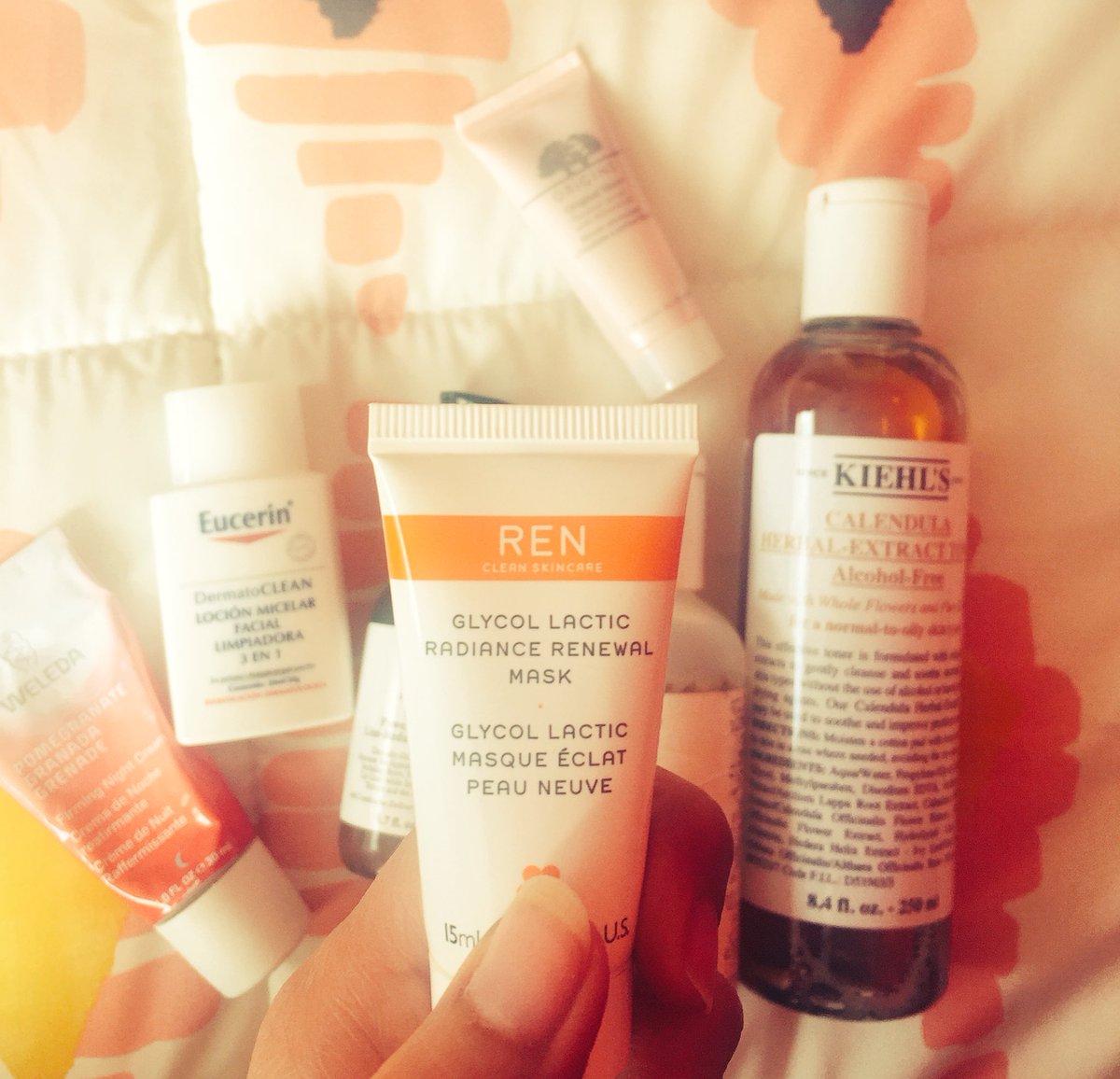 Pepirios's tweet image. My #UniqueRitual includes this REN mask ❤️❤️@feelunique