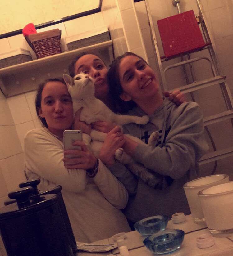 adichiantera's tweet photo. Grazie di tutto il bene che ci hai dato. Rimarrai sempre nel cuore di tutti. https://t.co/zCp8MThFuJ
