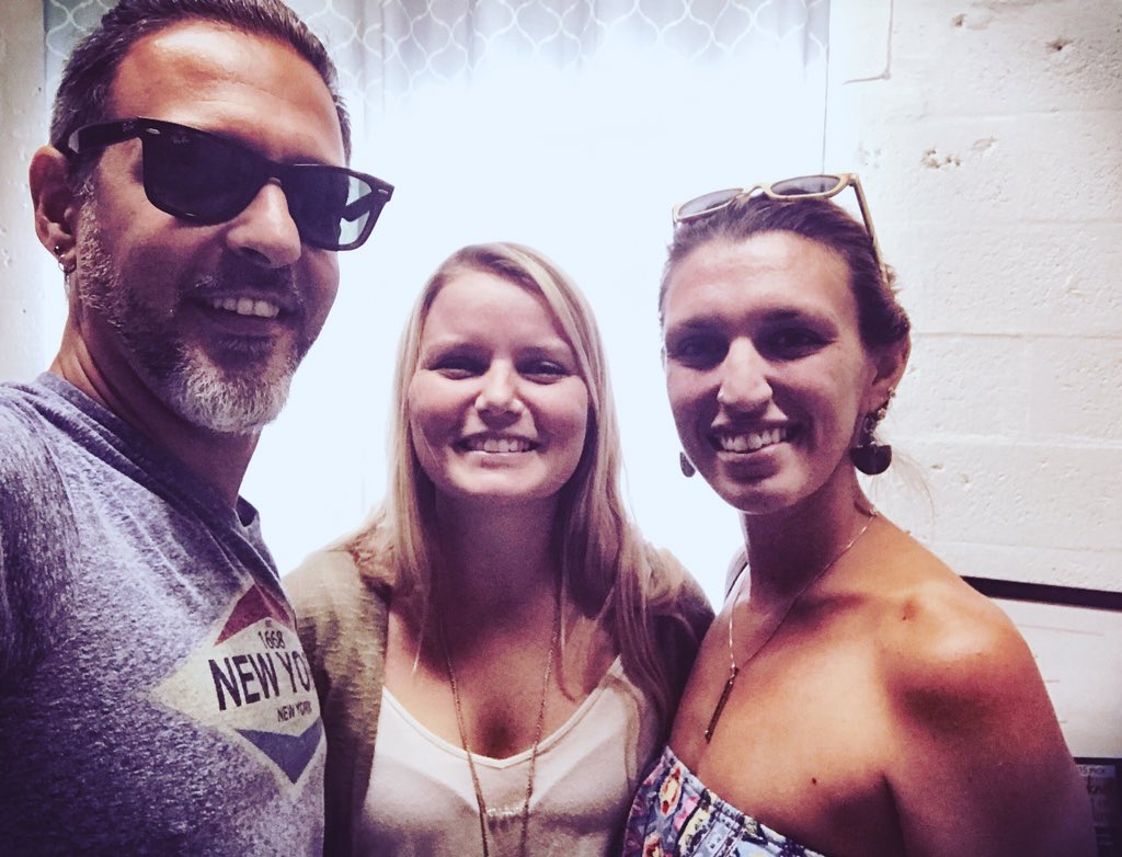 AriAlejandroDlp's tweet photo. Wedding planning with our sis Jenna Baugus @ #eventbliss. Can't wait to party..! https://t.co/qzSKo9le6t