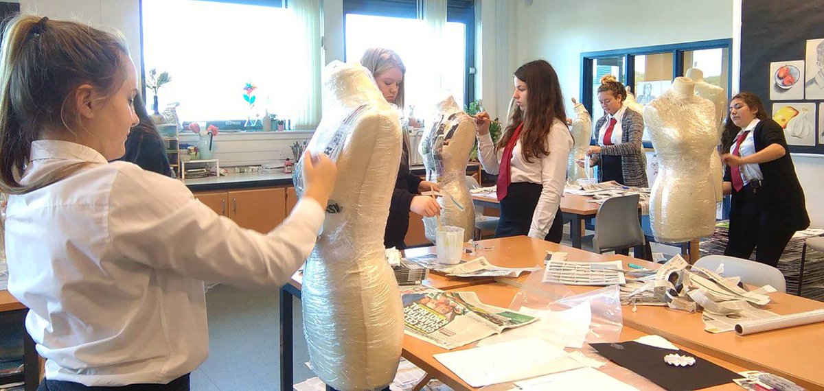 S3 Fashion and Textiles pupils busy starting their final design #designersofthefuture @BroHighOfficial