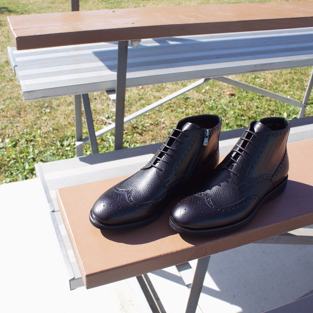 thompson dress shoes