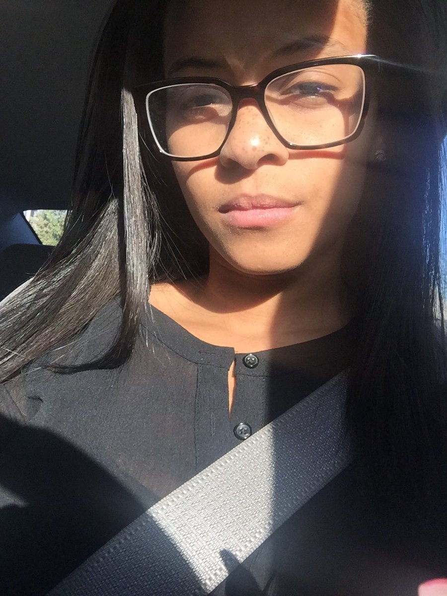 itsjaass_'s tweet photo. #messyeyebrows https://t.co/b3QdFtcQl2