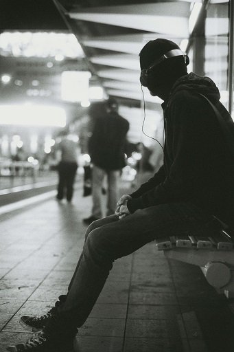 CengageHelp's tweet photo. Your daily #commute is a great time to catch up on the #StudentPulse #Podcast. Listen in for the real college deal! https://t.co/xLIHb4u4yi https://t.co/rHyike7tcB