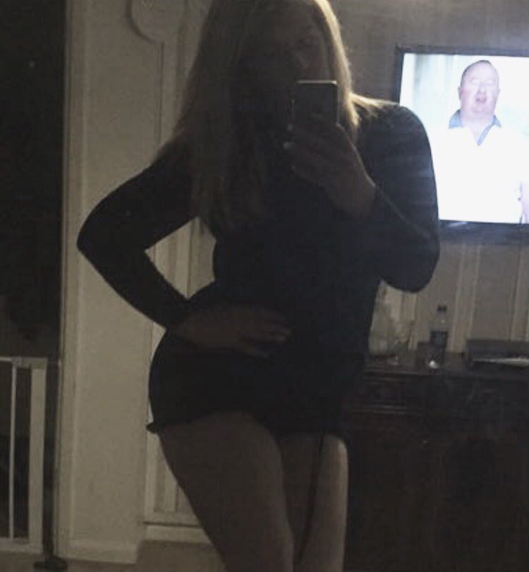 stephlilly352's tweet photo. Starting to get back to me 👌 #confident #selfie #losingit #MeanGirlsDay https://t.co/ai6qfFDZrO