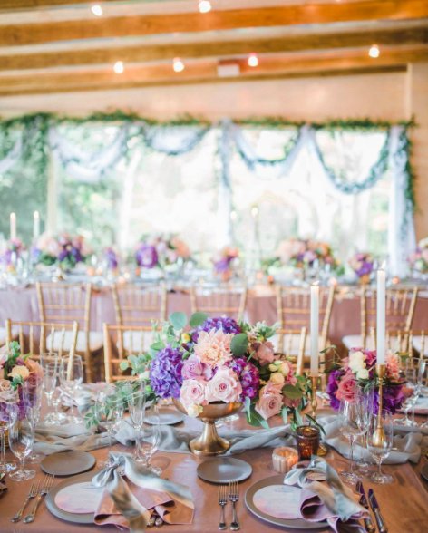 What type of centerpieces do you prefer for your table decor? Tall and vibrant or small and quaint? #EventProfs