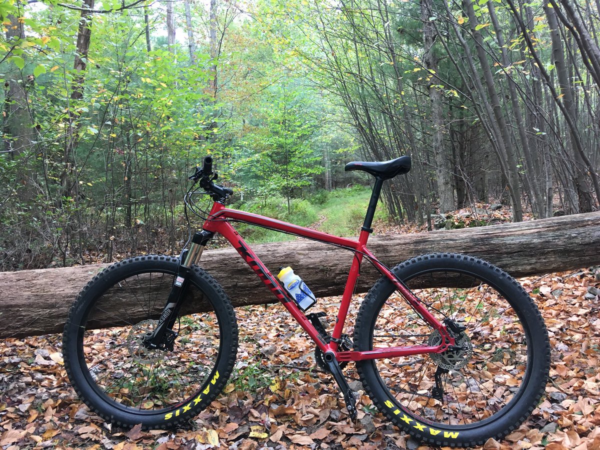 IanVeryTallMan's tweet photo. It’s officially fall in Rothrock! https://t.co/i3OW23J1XH