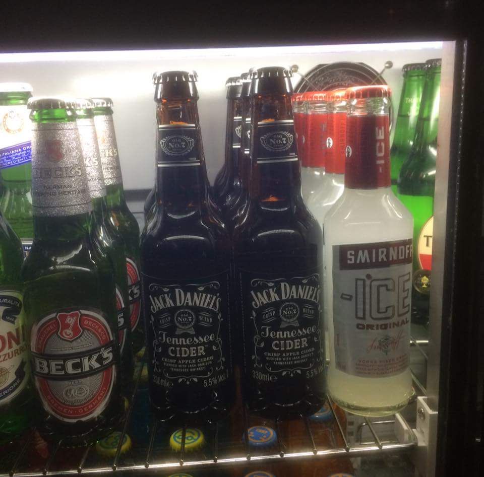 SunInnFrome's tweet photo. JD cider... new in stock #jackdaniels #cider #frome https://t.co/uBFzkWNQyf