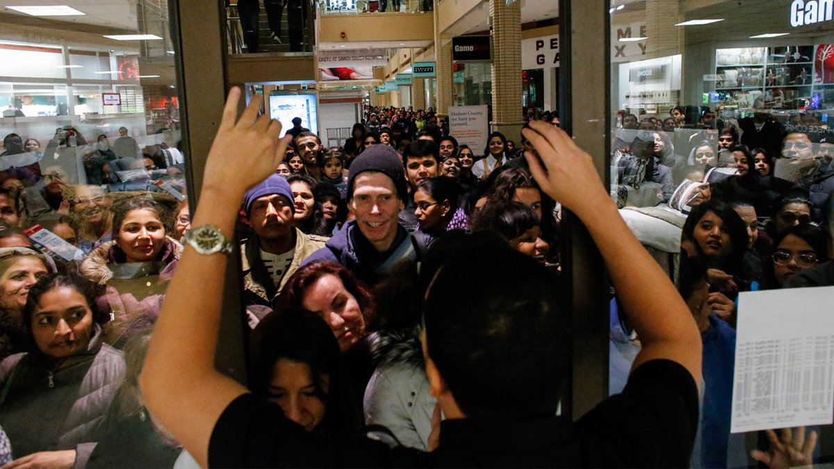 Stores beginning to announce they'll stay closed on #Thanksgiving, but others to remain open bit.ly/2ylS4mf?utm_me… https://t.co/0Y8QARUIWd