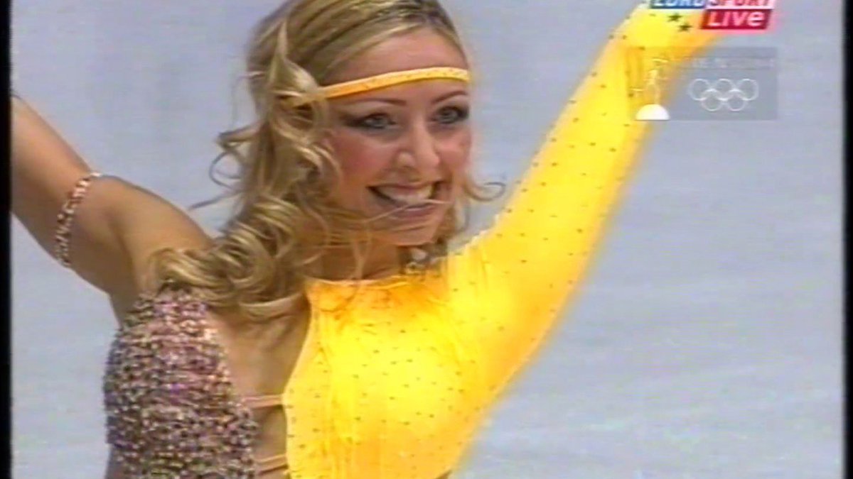 FigureSkateTV's tweet photo. 2004 W Navka Kostomarov OD ESP https://t.co/9mh45aW8ML https://t.co/7c5f3nlWC7
