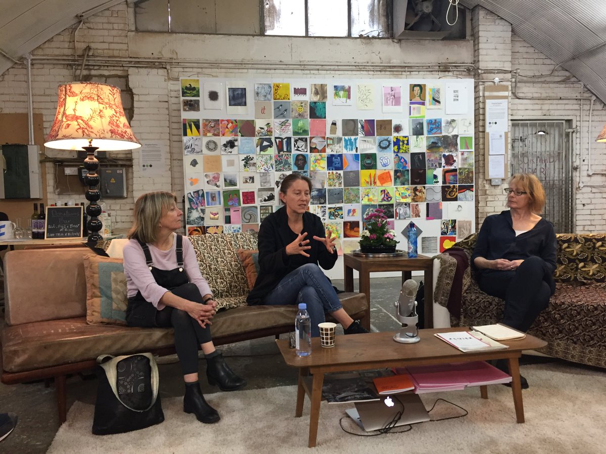 marionpiper's tweet photo. @ruthphilo @katrinablannin @NadineFeinson talking colour @sluice__ #PIYPAINTLOUNGE as intellectual/personal/emotive/functional/essential https://t.co/gzcVZsLFyQ