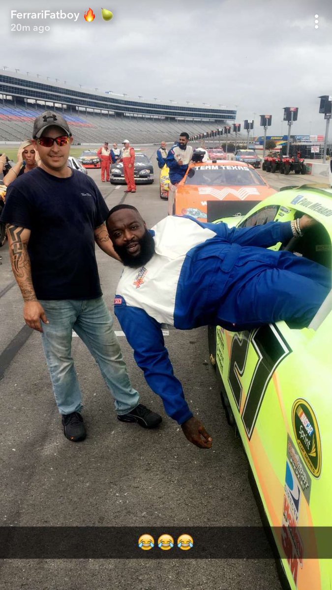 5thAndOnly's tweet image. Shiiiiiiiddddddd 😂