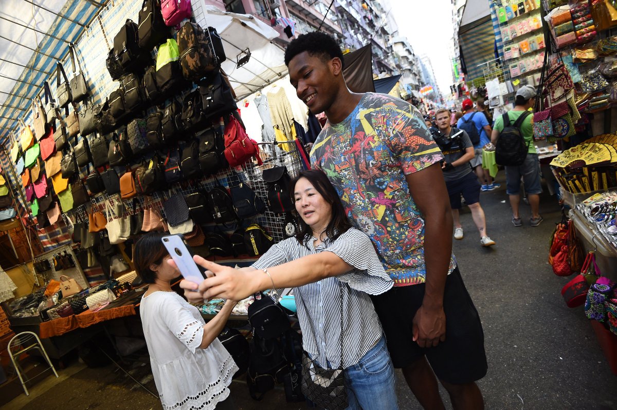 NBA's tweet photo. The @warriors visit Hong Kong during some down time. #NBAChinaGames https://t.co/GcUy77Fec9