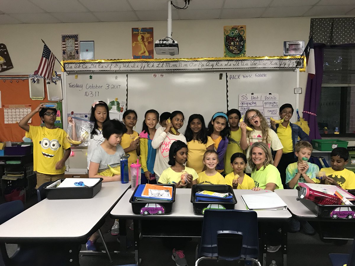 AndrewsFourth's tweet image. 🍋🍌🌽 Loving our yellow snacks!#packweek
