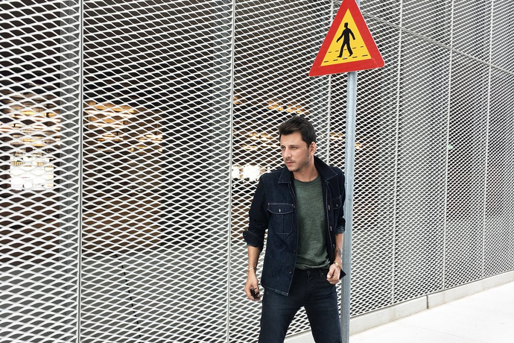stylentonic's tweet photo. Land of a thousand words... NEW ON BLOG #streetwear #denim #fashion #men @LeeJeans https://t.co/m1eQ9J9jsr https://t.co/xTGwfAKPQu
