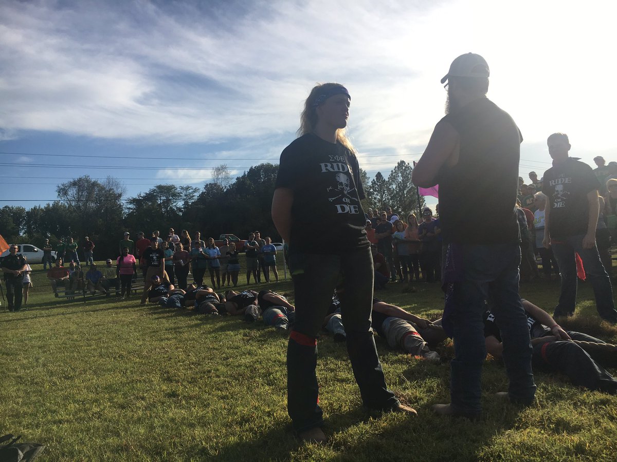utmartin's tweet photo. Pike VS Sig Ep #utmartin #ropepull https://t.co/SWiZSwQTyQ
