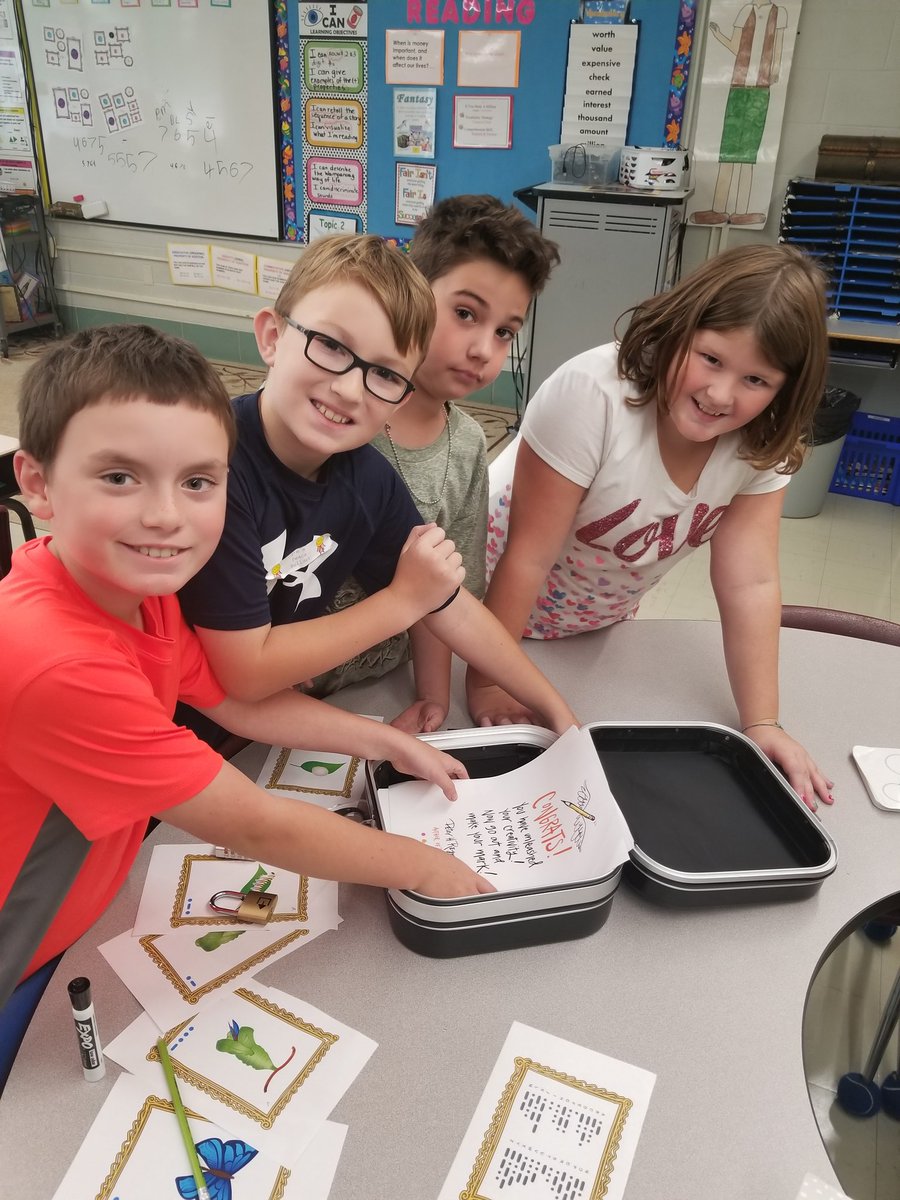 MzEngasser's tweet photo. @oprschool Afterschool Enrichment #breakouted, Problem solving,  collaborating,  persevering,  logical reasoning....whoa, students were fab https://t.co/QPOsXzPX6g