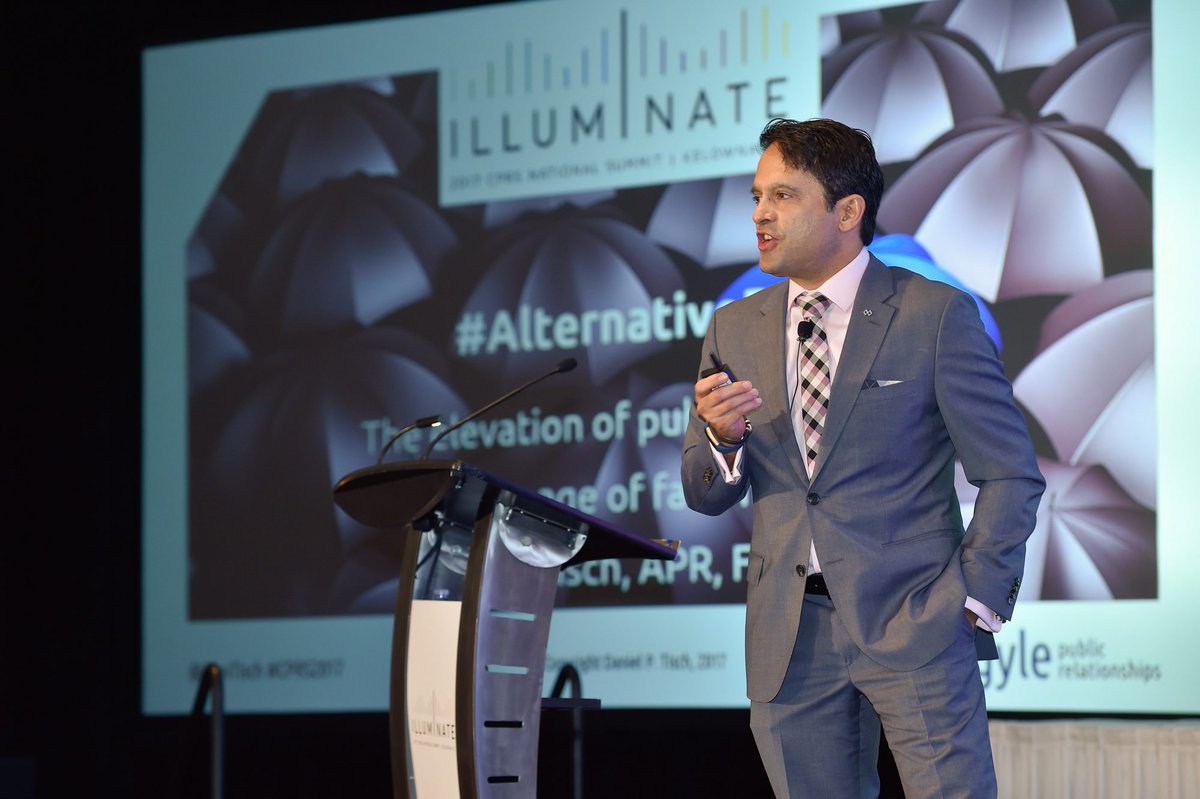 CPRSOttawaGat's tweet photo. #CPRSOttConnect season opener speaker @dantish talked about #alternativePR @CPRSNational’s #CPRS2017 conference. https://t.co/7I9vYQ54hI https://t.co/dNbJUUOAJj
