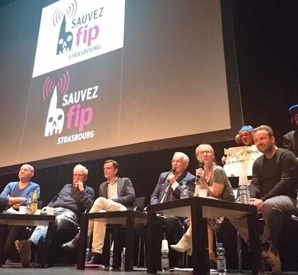 AlainFontanel's tweet photo. Proximité et diversité, musique et bonne humeur c le crédo @fipradio c'était aussi celui de la soirée de soutien @TNS_TheatrStras #Fipettes https://t.co/QLsCUXvXQO