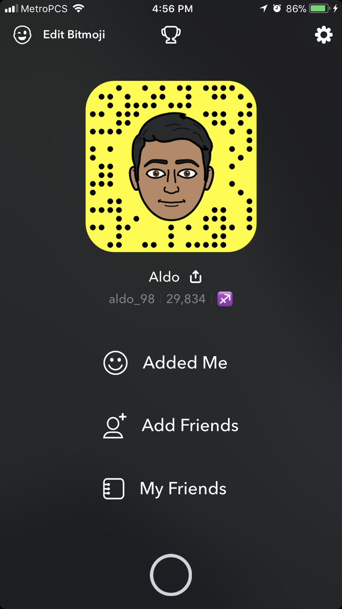 BizzlesMinaj's tweet photo. Add me on Snapchat legends https://t.co/kBFSrlp68G