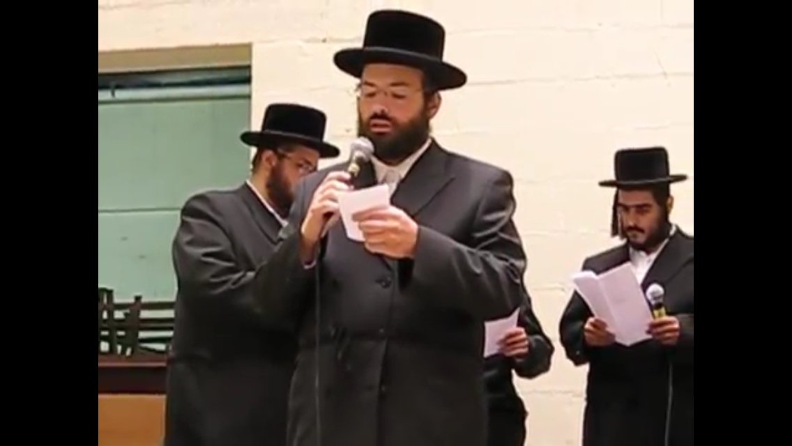TzviStar's tweet photo. Do you know these the solo and the choir member ??? 
Yups you got it @VelviF and #Langzam https://t.co/MU6qlZaxFw