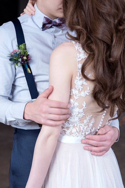 BlueBridal's tweet photo. Such a cute photoshoot by @karigeha with this real-life couple, featuring one of our favorite @WattersWtoo #weddingdresses! #denverbride https://t.co/0s0CBdU9zS
