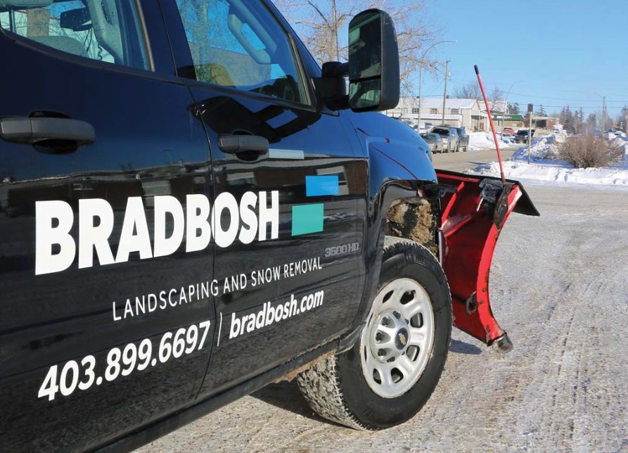 BradboshYYC's tweet photo. Do you love working outside? Apply to join our fall and winter maintenance team! https://t.co/77yoz0oyJ7 #YYC #Jobs https://t.co/xniaSpoZ77