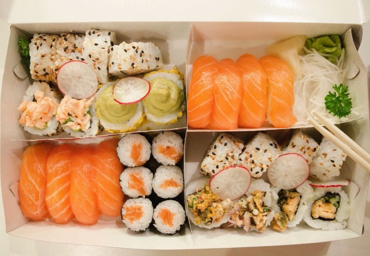 Kudasushi's tweet photo. Si no sabes cual es tu roll favorito, el combinado es ideal para vos! #Kudasushi https://t.co/CNA6uMtMRH