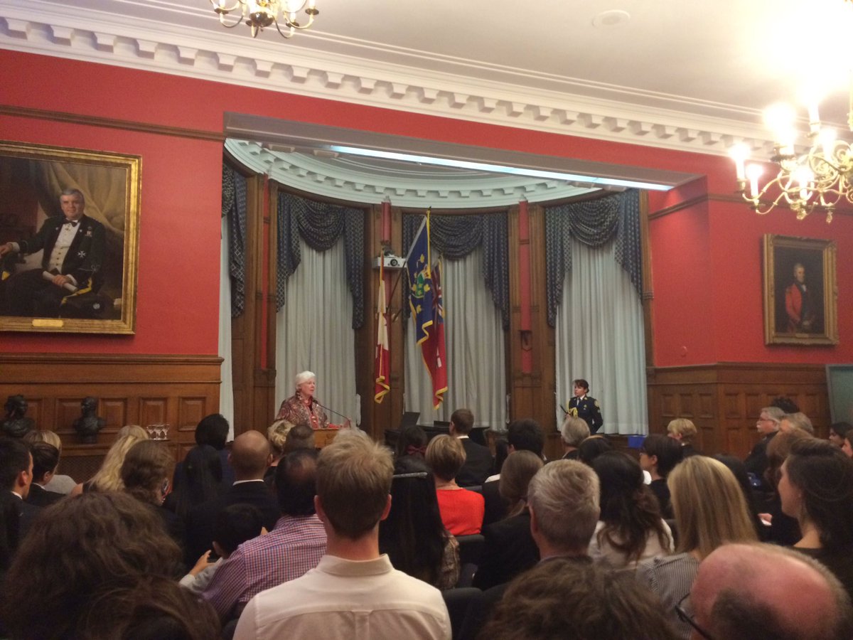 LGVPrize's tweet photo. Live at the @LGVPrize award ceremony with @LGLizDowdeswell at Queen's Park. #VisionariesPrize #PrixVisionnaire https://t.co/y6j1HELUX1