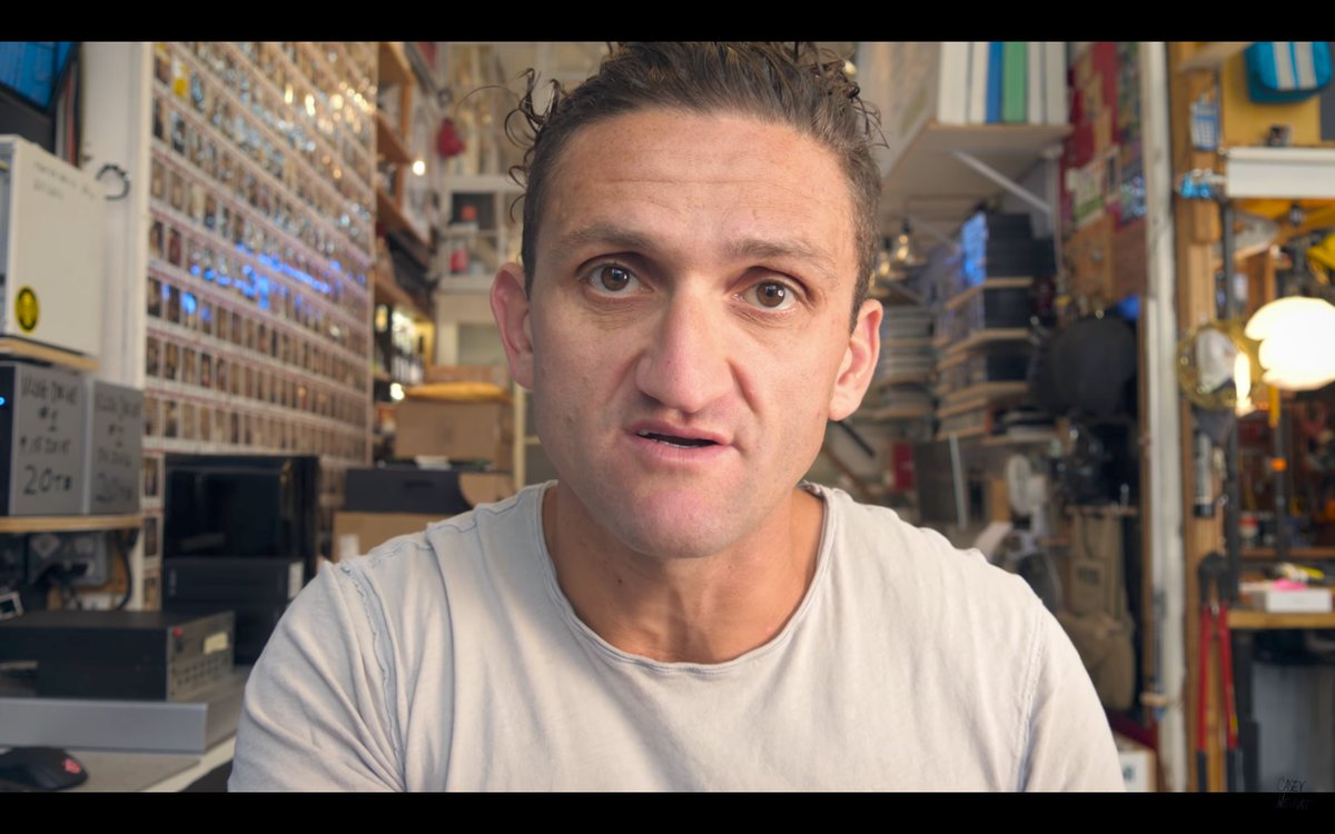 .@CaseyNeistat shares one way to help the victims of the Vegas shooting → youtube.com.convey.pro/l/4AR2r4Q by #YouTube via <a href="/c0nvey/">Convey</a>