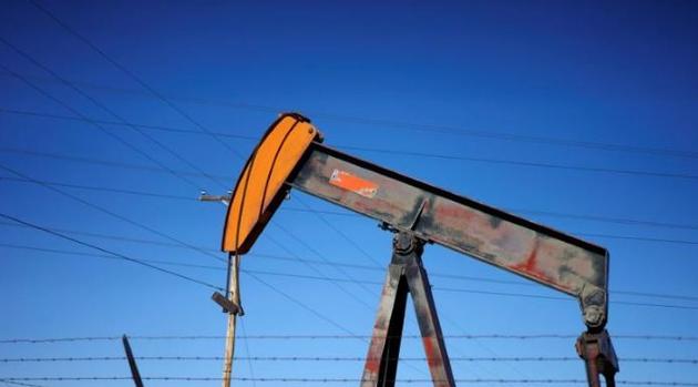 businessline's tweet image. #CrudeOil prices dip on #profit-taking and #USproduction fears bit.ly/2yompRp