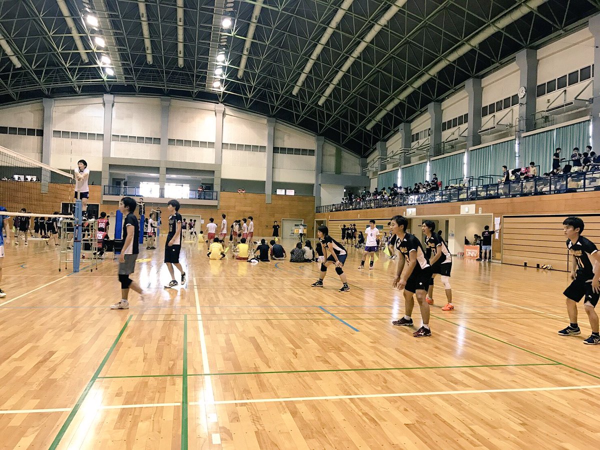 10/1は、男女共に同好会リーグがありました🏐
3女にとっては、今回が引退試合でしたが、12月の引き継ぎまで、男子は12月にある理工系に向けて、あと2ヶ月、みんなで練習頑張りましょう👍🏅
