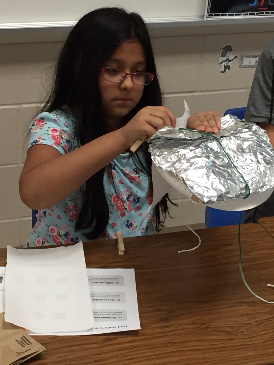 JolliffKathy's tweet photo. Our STEAM challenge was a huge success!  @HaysSTEAM #flearning #tobiasproud https://t.co/qGV1NifKSM