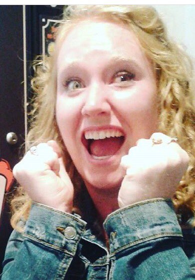 Swagsonn's tweet photo. When @Klos1Alex tells you she's moving to Minne #toogood2betrue https://t.co/WJ3Tq9l1eQ