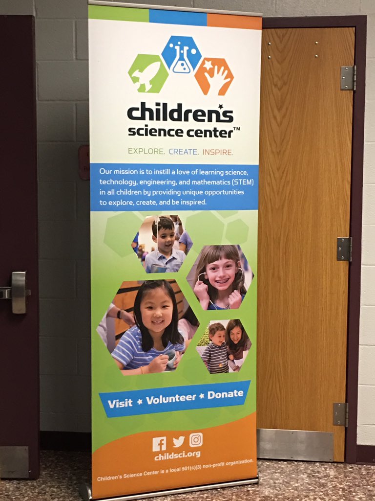 EllisSoars's tweet photo. Take a look at the fun during Science Night @childsci #childsci https://t.co/LDGIpbyX3B