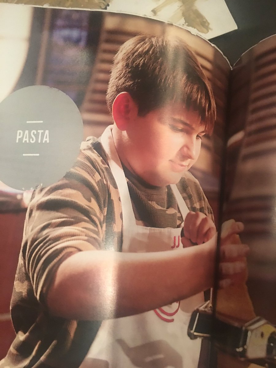 chefianmarcel's tweet photo. Did you see the new #masterchefjunior cookbook? Nice @jrchefaddison &amp; @ChefJJ_TX! Lots of us in there Thx @MasterChefJrFOX! @GordonRamsay https://t.co/ss6dpuTssT