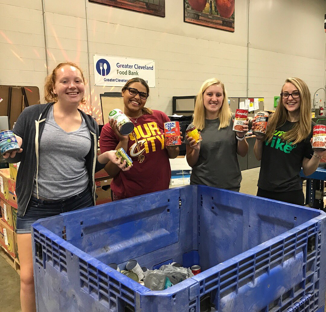 ASA_CLEState's tweet photo. Today some of our members helped pack boxes of food for people in need! Thanks for having us @CleFoodBank! #liveASA #DOTDays2017 @asaHQ https://t.co/lvcOQNBWCJ