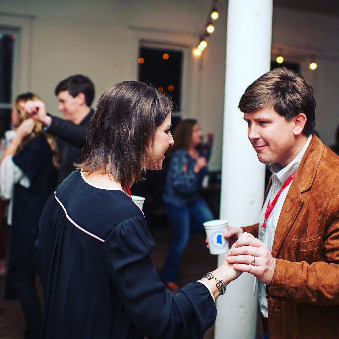 deltasupperclub's tweet image. And then, see, we DANCE. 💃🕺🎸#almostpartytime #countdown #danceparty #DeltaSupperClub #swipeleft 🎶