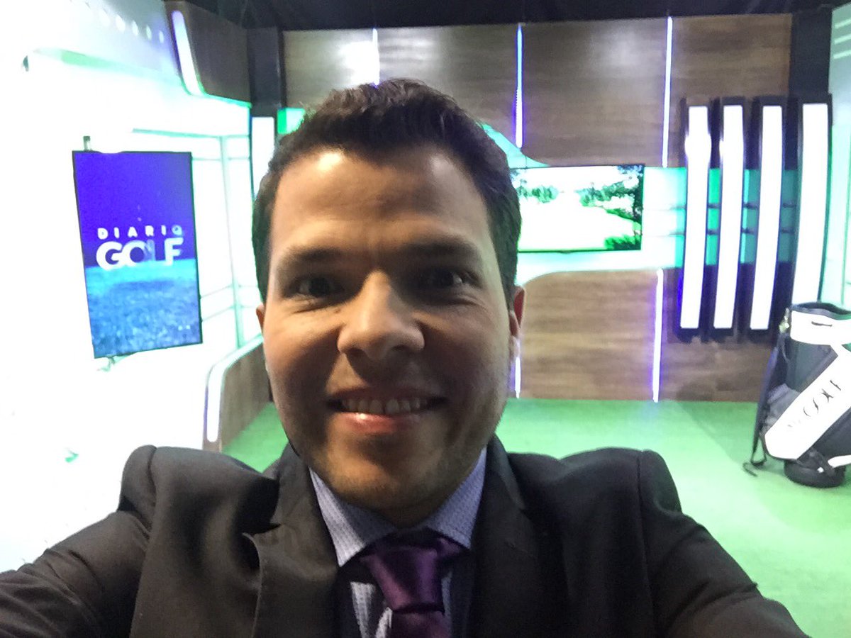 nicovaront's tweet photo. Ya estamos en el campo de práctica, en 30' la historia de @IWoosnam y su inducción al #GolfHOF2017 y lo que dejó el @WebDotComTour 📺🎙 https://t.co/MtgPjHXNIu